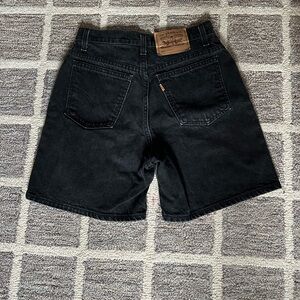 Vintage Levi’s Black Shorts 951 Relaxed Fit Orange Tab